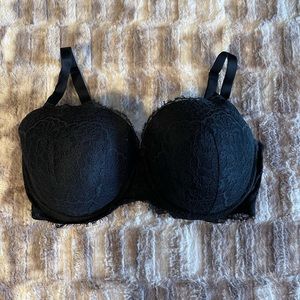 Victoria’s Secret dream angels bra; black; 38DDD